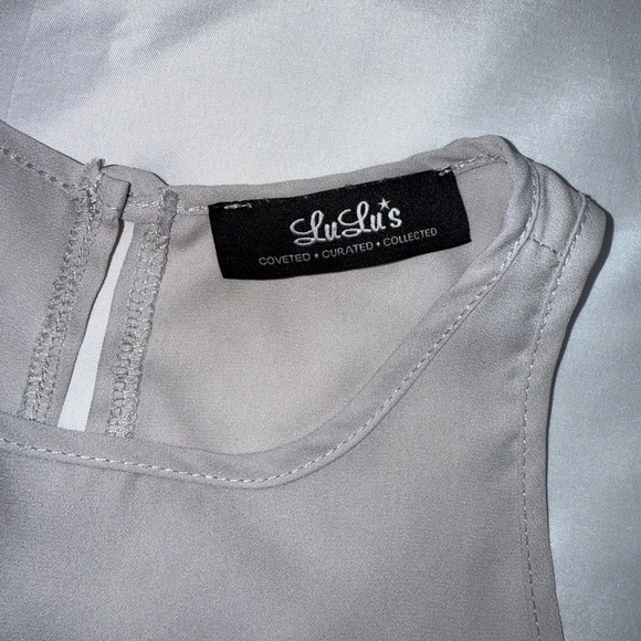 Lulu's Chic Gray Tank Top Size Small - Picture 2 of 5